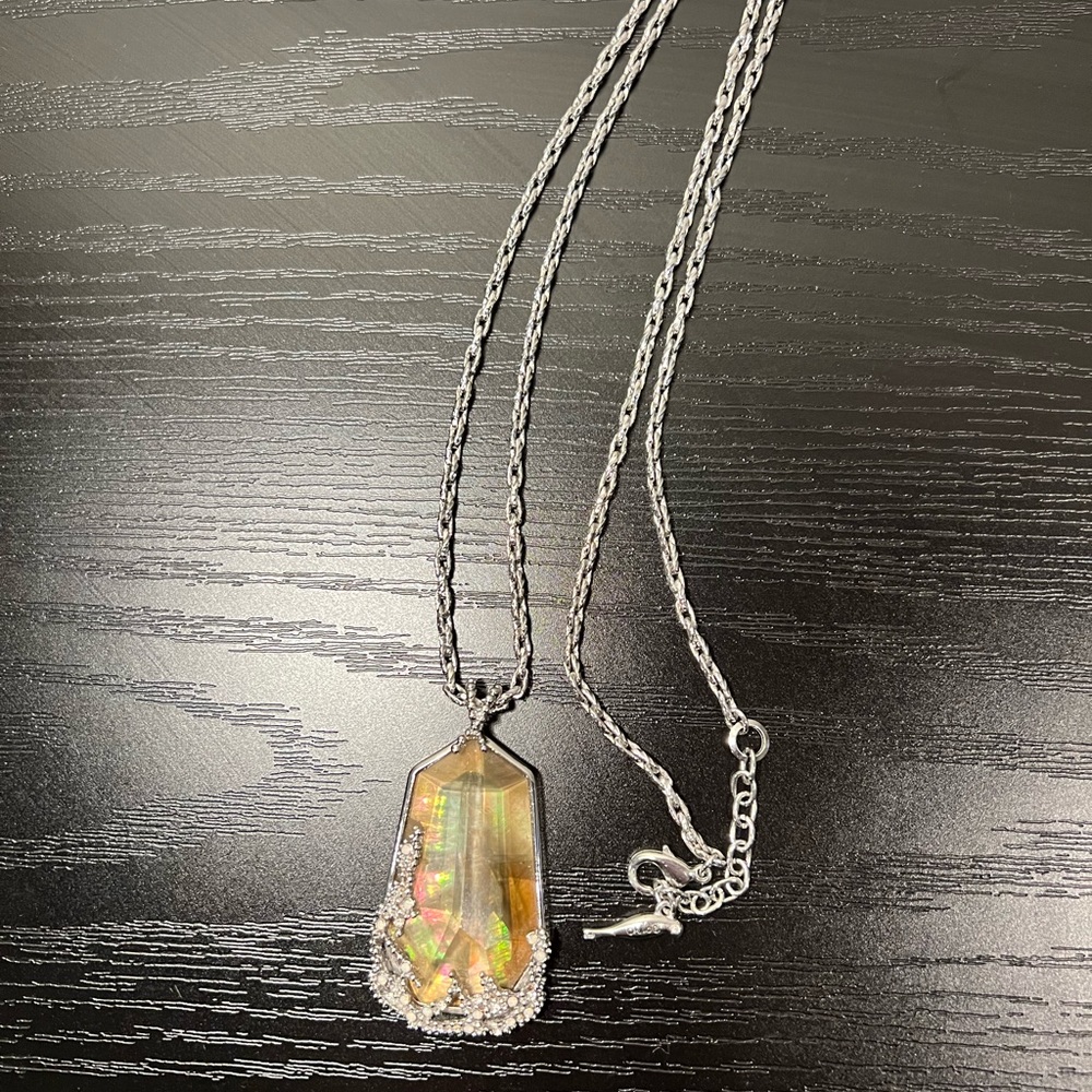 Chloe + Isabel Ocean Lace Pendant Necklace